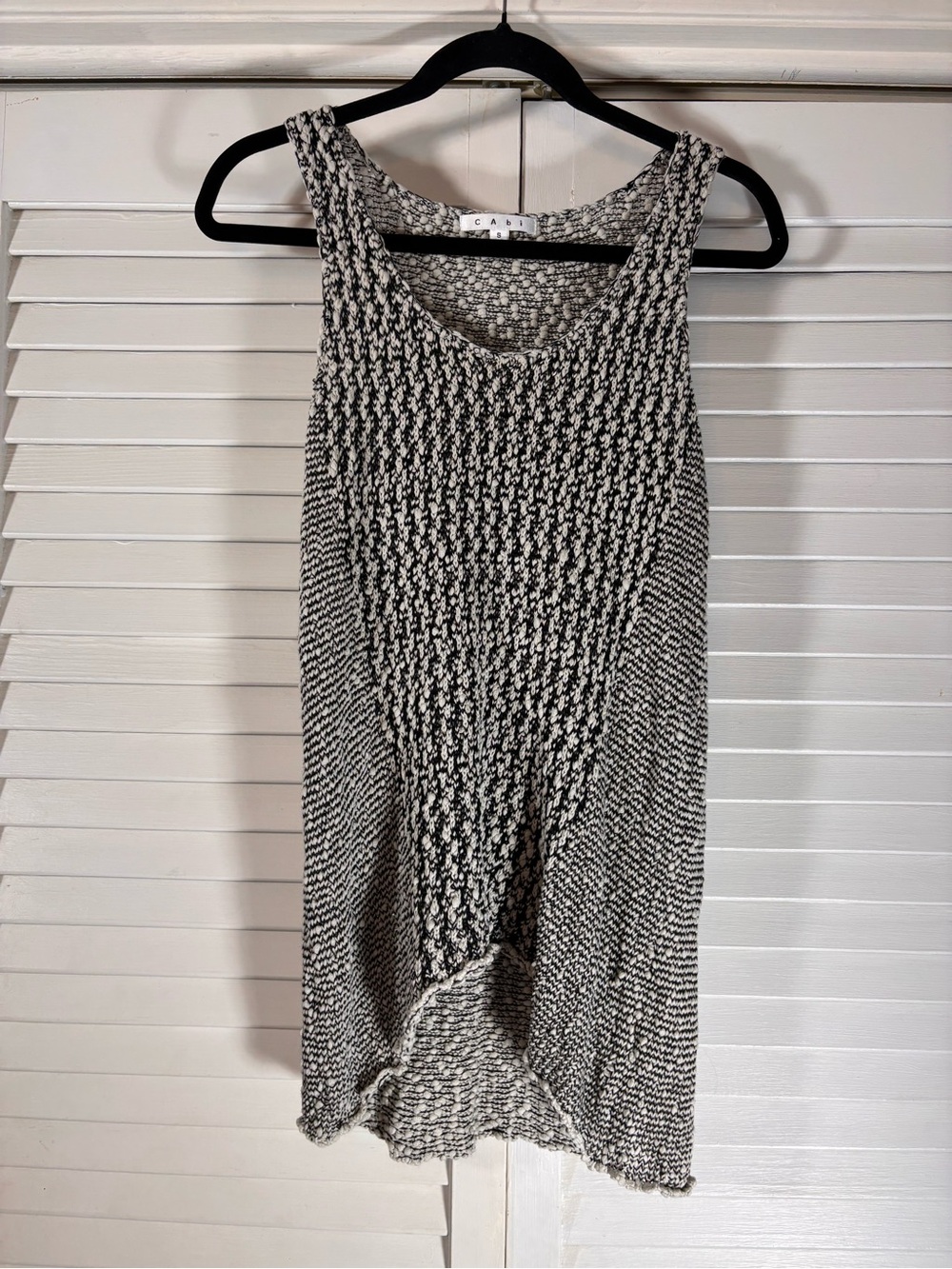 CAbi Oreo Tape Yarn Knit Sweater Tank Top Tunic Hi Lo Small #488